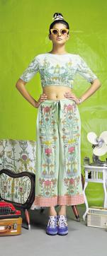 When in doubt, believe in quirk! These breezy printed pajamas teamed with crop top and sneakers are your answer to sartorial boredom. (Oufit: Jungli Billi by Nida Mehmood) When in doubt, believe in quirk! These breezy printed pajamas teamed with crop top and sneakers are your answer to sartorial boredom. (Oufit: Jungli Billi by Nida Mehmood)