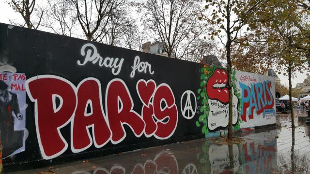 Graffiti artists painted French streets with messages of solidarity after Paris attacks that killed 130. (Prasul Sonwalkar/ HT Photo) Graffiti artists painted French streets with messages of solidarity after Paris attacks that killed 130. (Prasul Sonwalkar/ HT Photo)