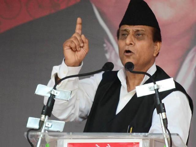 Uttar Pradesh minister Azam Khan landed in yet another controversy on Friday after allegedly telling a rape survivor not to try and find “popularity in such a thing of infamy and shame”, drawing sharp criticism from political rivals and rights activists (HT Photo) Uttar Pradesh minister Azam Khan landed in yet another controversy on Friday after allegedly telling a rape survivor not to try and find “popularity in such a thing of infamy and shame”, drawing sharp criticism from political rivals and rights activists (HT Photo)
