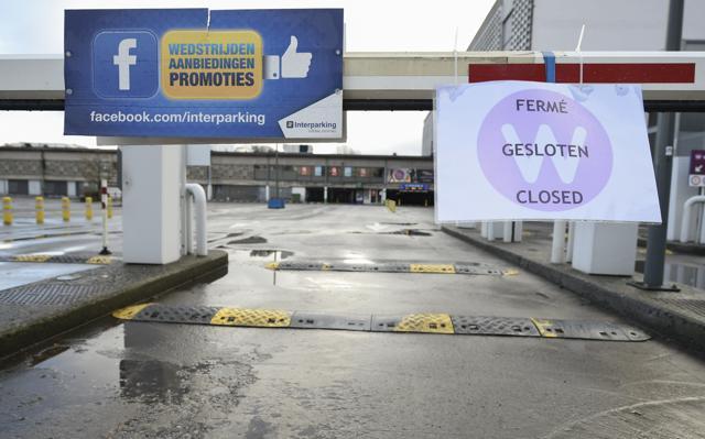 A picture taken on November 22, 2015 shows a closed parking lot of the shopping center of Woluwe in Brussels. (AFP) A picture taken on November 22, 2015 shows a closed parking lot of the shopping center of Woluwe in Brussels. (AFP)