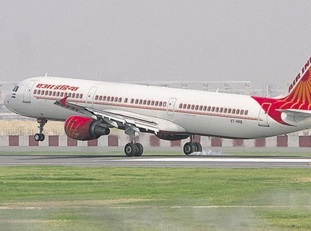 In the draft policy, the Union ministry of civil aviation has proposed 2% levy on all domestic and international commercial flights to generate Rs 1,500 crore annually that would help boost regional connectivity(HT FILE PHOTO)