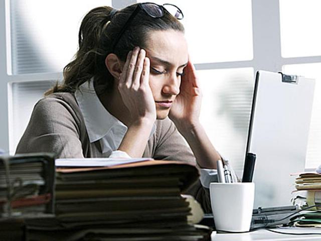 High stress could lead to various problems, including itchy skin, hair loss, oily, waxy or flaky patches on the scalp, troublesome sweating, scaly skin, nail biting, itchy rash on hands and hair pulling.(Shutterstock)