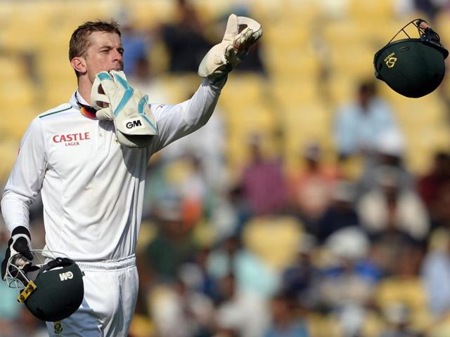 South Africa's wicketkeeper Dane Vilas throws a helmet to a teammate. (AFP Photo) South Africa's wicketkeeper Dane Vilas throws a helmet to a teammate. (AFP Photo)