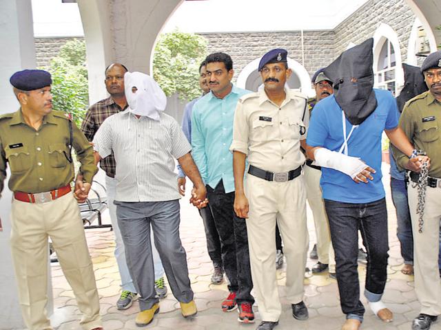 Murder accused of advocate Yogesh Garg in the custody of Indore police on Tuesday. (HT photo) Murder accused of advocate Yogesh Garg in the custody of Indore police on Tuesday. (HT photo)