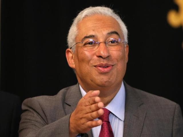 Portuguese Socialist Party leader Antonio Costa talks to journalists after a meeting with President Anibal Cavaco Silva, at the Belem presidential palace in Lisbon.(AP)