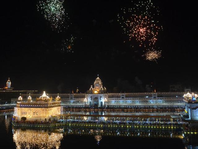 This Gurpurab marks the 546th birth anniversary of the Sikhism founder Guru Nanak Dev. (Sameer Sehgal/HT Photo)