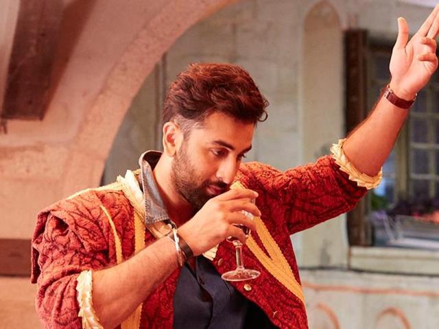 Trailers of Tamasha also show Ranbir and Deepika enacting a drama onstage. (facebook)