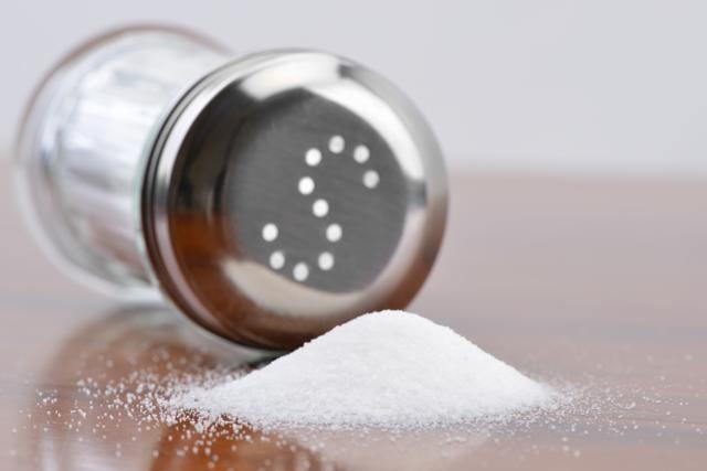 According to scientists, chlorine or chloramines in tap water can react with the iodised table salt added to food, creating an acid that can then react with food and other organic matter in the water. (Shutterstock)