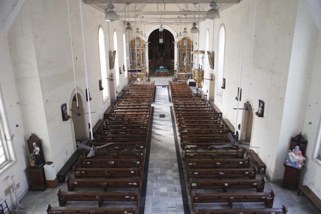 The walls are over five-feet thick and were built using limestone and mortar. The benches are made of teakwood from Tungareshwar forests near Vasai (Photo: Pratham Gokhle/Hindustan Times)