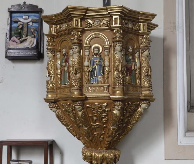 Originally, entry to the pulpit was by stone steps from the exterior of the church. These were demolished in 1963 and two panels were removed. Strangely, the panels later surfaced in Australia, in 1999 (Photo: Pratham Gokhle/Hindustan Times)