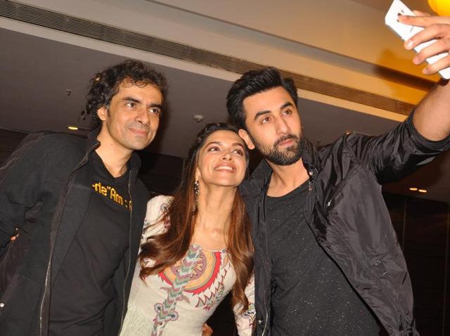 Imtiaz Ali, Deepika Padukone and Ranbir Kapoor taking a selfie during an event in Chandigarh on Wednesday. (Karun Sharma/HT Photo) Imtiaz Ali, Deepika Padukone and Ranbir Kapoor taking a selfie during an event in Chandigarh on Wednesday. (Karun Sharma/HT Photo)