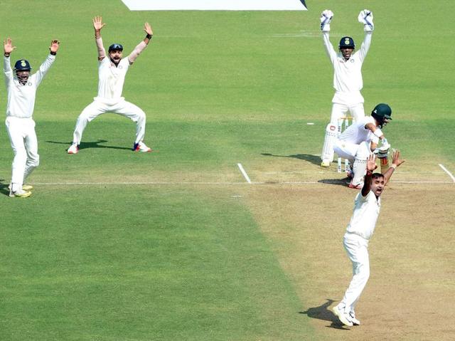 India's Amit Mishra (forefront) and teammates appeal successfully for an LBW decision against South Africa's JP Duminy. (AFP Photo) India's Amit Mishra (forefront) and teammates appeal successfully for an LBW decision against South Africa's JP Duminy. (AFP Photo)