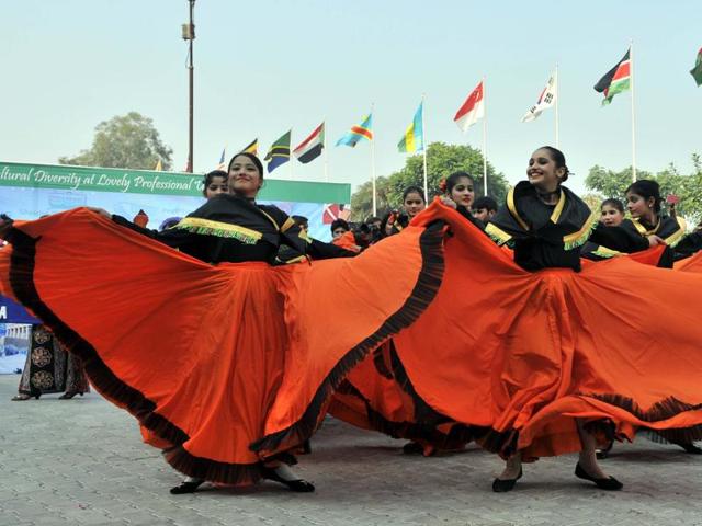 Sri Lankan students perform their traditional dance at LPU in Jalandhar on Thursday. (Pardeep Pandit/HT Photo)