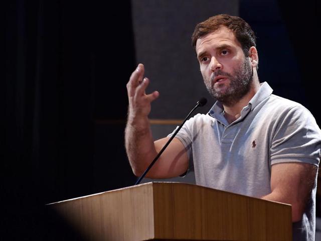 Congress vice president Rahul Gandhi speaks at an interactive session with students of Mount Carmel College in Bengaluru.(PTI)