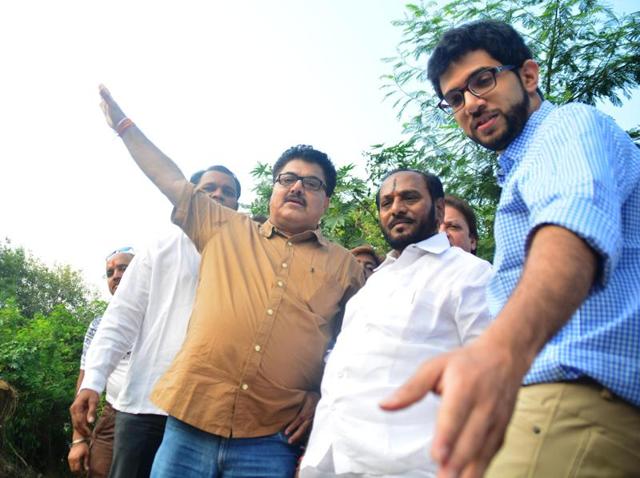 (From left) Yuva Sena chief Aaditya Thackeray, member of NGO Save Open Spaces Ashoke Pandit and state environment minister Ramdas Kadam at the site at Yari Road. (Prashant Waydande) (From left) Yuva Sena chief Aaditya Thackeray, member of NGO Save Open Spaces Ashoke Pandit and state environment minister Ramdas Kadam at the site at Yari Road. (Prashant Waydande)