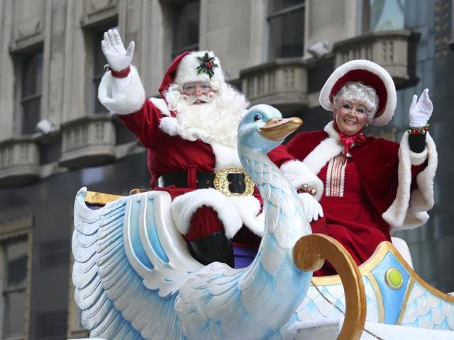 A couple dressed as Santa Claus and Mrs. Claus wave to spectators during the 96th annual Thanksgiving Day Parade, Thursday in Philadelphia. (AP) A couple dressed as Santa Claus and Mrs. Claus wave to spectators during the 96th annual Thanksgiving Day Parade, Thursday in Philadelphia. (AP)