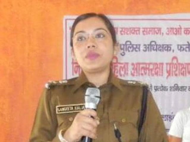 Fatehabad SP Sangeeta Kalia was transferred after a spat with Haryana health minister Anil Vij (Facebook) Fatehabad SP Sangeeta Kalia was transferred after a spat with Haryana health minister Anil Vij (Facebook)