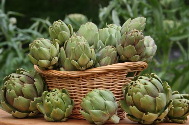 The recommended way to have artichokes it to cut off all the chokes before cooking. (Shutterstock) The recommended way to have artichokes it to cut off all the chokes before cooking. (Shutterstock)