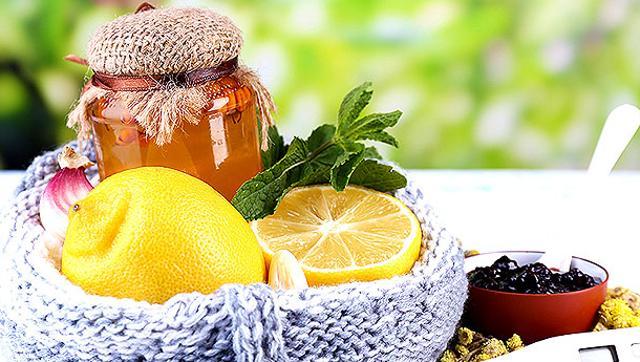 One spoon of honey daily is all you need to avoid a sore throat and a horrible cough. (Shutterstock) One spoon of honey daily is all you need to avoid a sore throat and a horrible cough. (Shutterstock)
