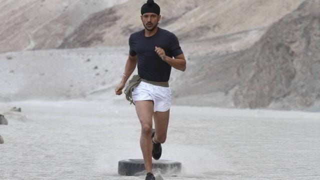 Farhan Akhtar in a still from Bhaag Milkh Bhaag. (Viacom 18 Motions Pictures.) Farhan Akhtar in a still from Bhaag Milkh Bhaag. (Viacom 18 Motions Pictures.)