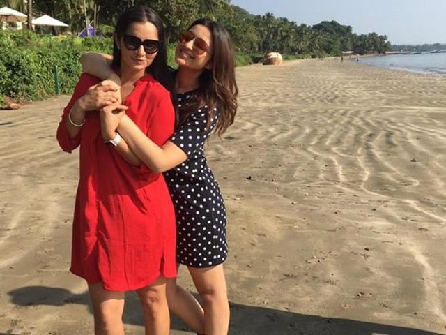 Tennis star Sania Mirza and Bollywood actor Parineeti Chopra are enjoying the beaches of Goa. Parineeti shared the picture on Twitter. (TWITTER)