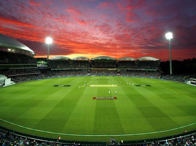 The sun sets during the first day of the third cricket test match against Australia at the Adelaide Oval, in South Australia, November 27, 2015.(Reuters Photo)