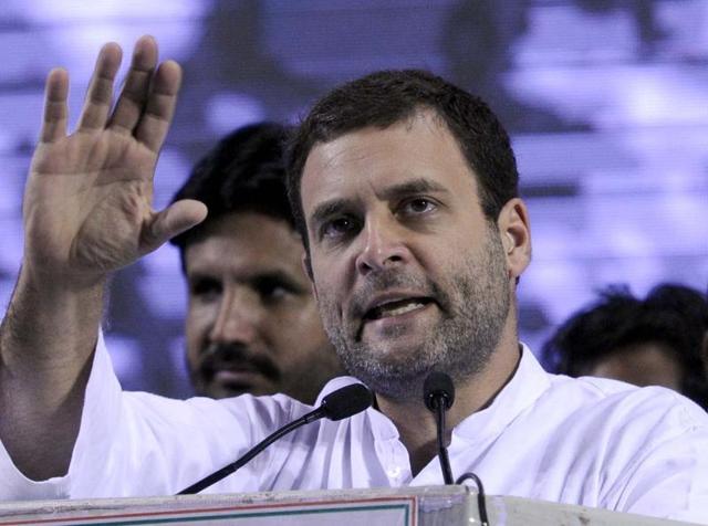 Advocate ML Sharma filed a PIL in Supreme Court against Congress vice president Rahul Gandhi for allegedly declaring himself as a British national before company law authorities in the United Kingdom.(HT File Photo)