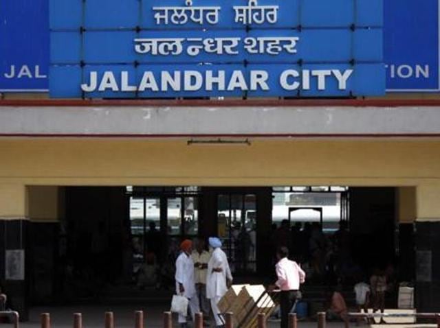 “The councillors who pointed fingers on the officials are the ones whose personal requests were not entertained by the department,” said Shakti Sagar Bhatia, senior town planner (STP). (HT Photo) “The councillors who pointed fingers on the officials are the ones whose personal requests were not entertained by the department,” said Shakti Sagar Bhatia, senior town planner (STP). (HT Photo)