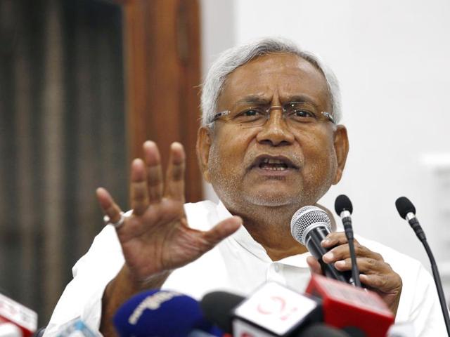 Bihar CM Nitish Kumar asked the BJP to clarify its current stand over Ayodhya issue after RSS chief Mohan Bhagwat said he hopes the Ram temple will be constructed during his lifetime.(HT File Photo)