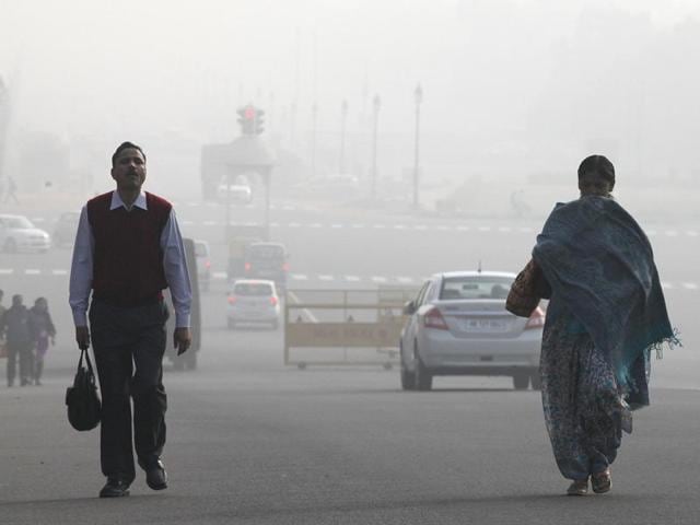 The Capital woke up to a foggy, nippy morning on Thursday. (HT Photo/Raj K Raj) The Capital woke up to a foggy, nippy morning on Thursday. (HT Photo/Raj K Raj)
