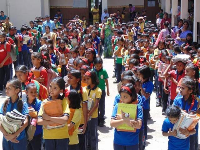Students at Kendriya Vidyalaya schools will have an option to learn Mandarin, French or Spanish as additional foreign language other than German from next academic session. (HT photo) Students at Kendriya Vidyalaya schools will have an option to learn Mandarin, French or Spanish as additional foreign language other than German from next academic session. (HT photo)