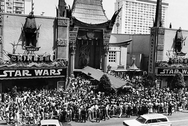 The day of the Star Wars premiere at the Chinese Theatre in Los Angeles. (Twitter) The day of the Star Wars premiere at the Chinese Theatre in Los Angeles. (Twitter)