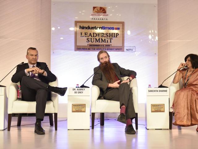 Dr Aubrey De Grey (Chief science officer, Sens Research Foundation), Professor Prabhat Jha (University of Toronto Chair in Global Health and Epidemiology) and Sanchita Sharma, Health Editor, Hindustan Times during a session on “How to Live Up to 100” at HTLS 2015 . (Ravi Choudhary/HT Photo)