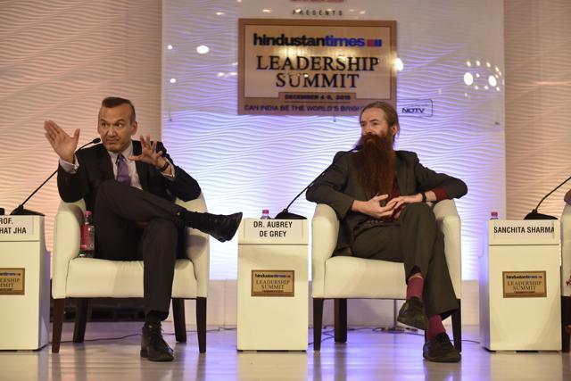 Professor Prabhat Jha and Dr Aubrey during a session on “How to Live Up to 100” at Hindustan Times Leadership Summit. (Hindustan Times) Professor Prabhat Jha and Dr Aubrey during a session on “How to Live Up to 100” at Hindustan Times Leadership Summit. (Hindustan Times)