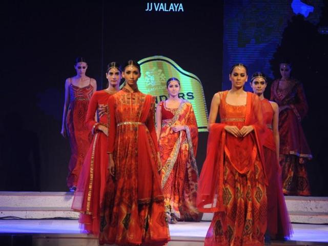 Blenders Pride Fashion Tour 2015 moves to Hyderabad (Dec 10 & 11) after Mumbai. Models walk the ramp for designer JJ Valaya show at Blenders Pride Fashion Tour 2015 in Mumbai on December 4, 2015. (IANS) Blenders Pride Fashion Tour 2015 moves to Hyderabad (Dec 10 & 11) after Mumbai. Models walk the ramp for designer JJ Valaya show at Blenders Pride Fashion Tour 2015 in Mumbai on December 4, 2015. (IANS)