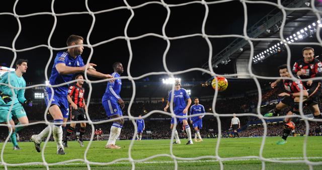 Glenn Murray, right, scores the winner for Bournemouth. (Reuters Photo)