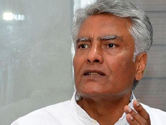 Newly-appointed Punjab Congress president and Amritsar MP Captain Amarinder Singh, who has been openly batting for Jakhar’s reappointment, was not present at the meeting.(HT Photo)