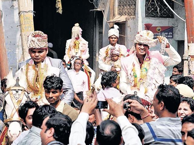 Delhi is bracing itself for a Monday full of marriages, with the city set to witness 25,000 weddings this season. (HT File Photo) Delhi is bracing itself for a Monday full of marriages, with the city set to witness 25,000 weddings this season. (HT File Photo)