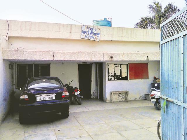 A file photo of the land where the ITI was proposed to be constructed in 1992. (HT Photo) A file photo of the land where the ITI was proposed to be constructed in 1992. (HT Photo)