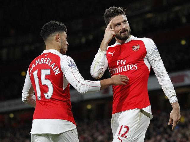 Arsenal's French striker Olivier Giroud celebrates scoring his team's second goal during of the English Premier League football match between Arsenal and Sunderland at the Emirates Stadium in London on December 5, 2015. (AFP Photo) Arsenal's French striker Olivier Giroud celebrates scoring his team's second goal during of the English Premier League football match between Arsenal and Sunderland at the Emirates Stadium in London on December 5, 2015. (AFP Photo)