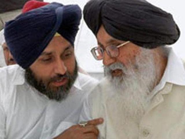 Facing severe anti-incumbency of a two-term rule, the SAD-BJP coalition is not going down without a fight. Big plans are afoot, directed towards a serious bid to retain power in the state for the third time in a row.(HT Photo) Facing severe anti-incumbency of a two-term rule, the SAD-BJP coalition is not going down without a fight. Big plans are afoot, directed towards a serious bid to retain power in the state for the third time in a row.(HT Photo)