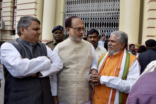 Bihar Assembly speaker Vijay Chaudhary (L) with state Finance Minister Abdul Bari Siddiqui (C ) and leader of opposition Prem Kumar (R) during ongoing Winter Session of Bihar legislative Assembly. (PTI)