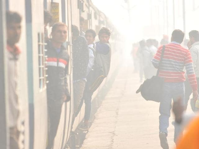 Train schedules in the North are usually disrupted as winters begin in the month of December. (Pardeep Pandit/HT Photo)