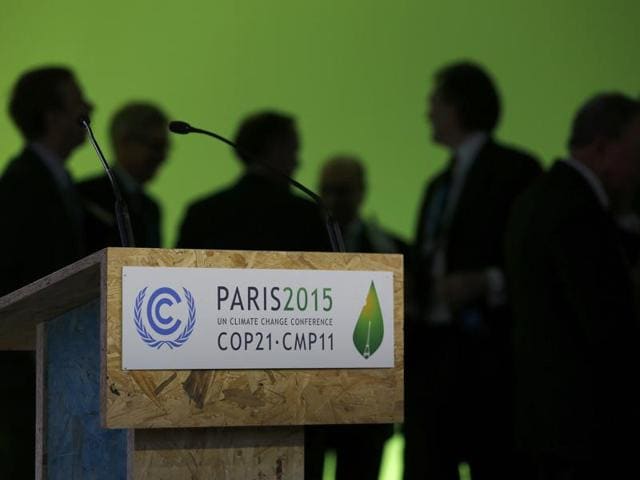 US President Barack Obama, right, meets with Indian Prime Minister Narendra Modi during the COP21 in Paris. The US and the EU have claimed that the least developed and island nations were on their side when it came to expanding the donor base fro climate finance.(AP Photo) US President Barack Obama, right, meets with Indian Prime Minister Narendra Modi during the COP21 in Paris. The US and the EU have claimed that the least developed and island nations were on their side when it came to expanding the donor base fro climate finance.(AP Photo)