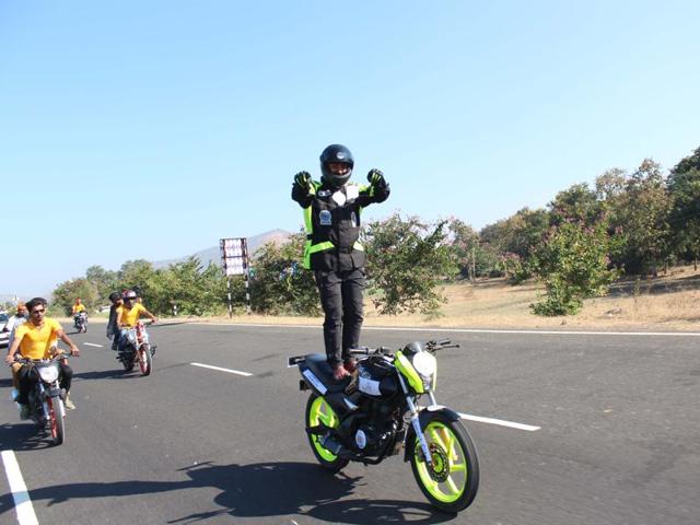 Bike stunt hotsell photo