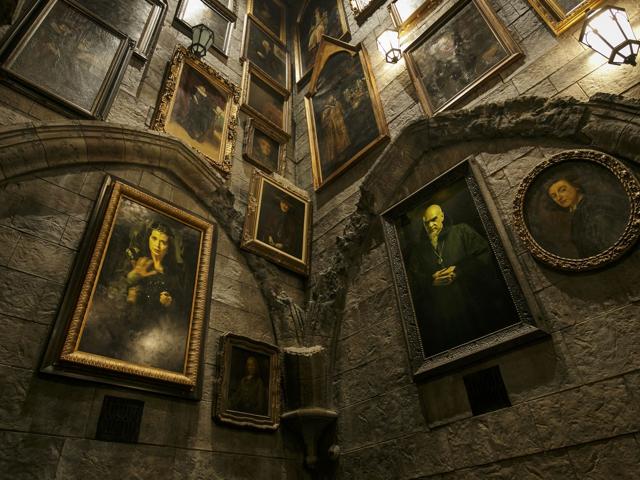 The wall of portraits. See if you can spot Sir Cadogan. (Universal Studios Hollywood) The wall of portraits. See if you can spot Sir Cadogan. (Universal Studios Hollywood)