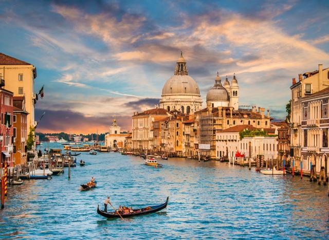 In the 20th century, the historic city of Venice lost an extra 10-13 cm due to industry using water from the lagoon. (Shutterstock) In the 20th century, the historic city of Venice lost an extra 10-13 cm due to industry using water from the lagoon. (Shutterstock)