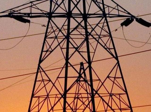 The Union power ministry has reduced Punjab’s grant to Rs 252 crore from Rs 980 crore promised under Deendayal Upadhyaya Gram Jyoti Yojana(HT Photo)