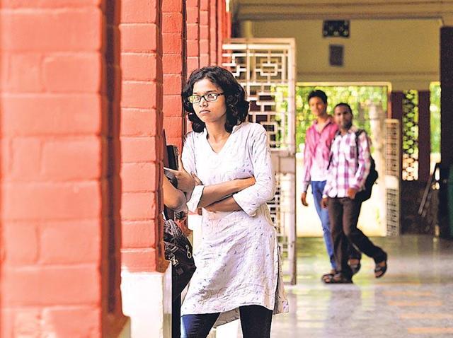 While Delhi University refuses to give a second chance to students to complete their programmes, education experts and academicians support flexibility in the time allocated to students to complete their degree course..(HT file photo) While Delhi University refuses to give a second chance to students to complete their programmes, education experts and academicians support flexibility in the time allocated to students to complete their degree course..(HT file photo)