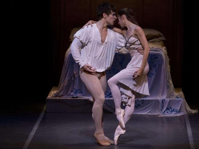 Carvalho and Riccetto as Romeo and Juliet . (AFP) Carvalho and Riccetto as Romeo and Juliet . (AFP)